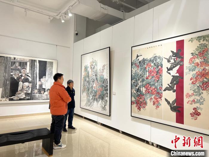 全國109位青年教師的中國畫作品在重慶展出