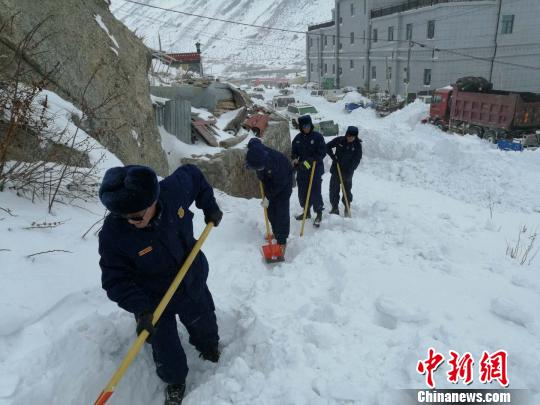 春節(jié)、藏歷年期間西藏消防堅(jiān)守崗位保民眾安穩(wěn)過年